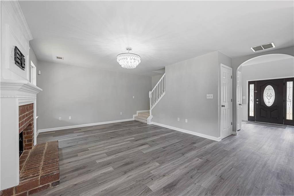 Alpharetta, GA 30004,1455 Holleybrooke DR