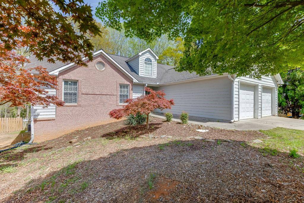 Hoschton, GA 30548,1545 Smoke Hill DR