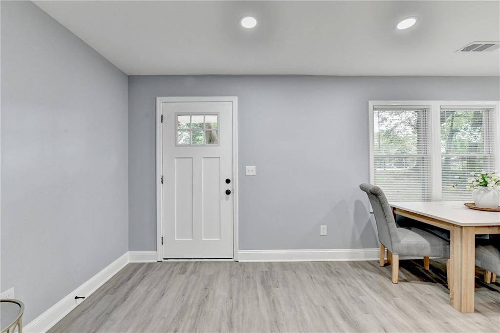Atlanta, GA 30331,737 Bolton RD NW