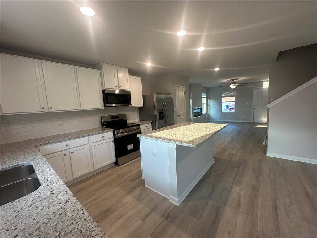 Hampton, GA 30228,11045 Shadow Creek TER