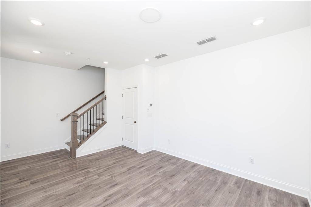 Alpharetta, GA 30022,362 Olmstead WAY #23