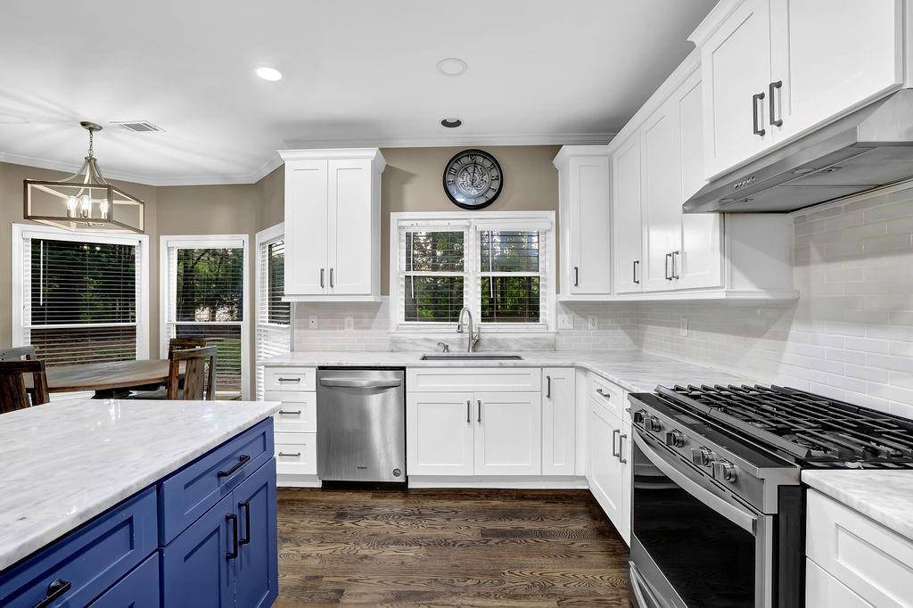 Johns Creek, GA 30005,140 Ashewoode Downs LN