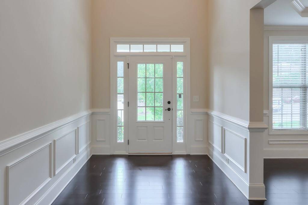 Kennesaw, GA 30152,1211 Fawndale DR NW