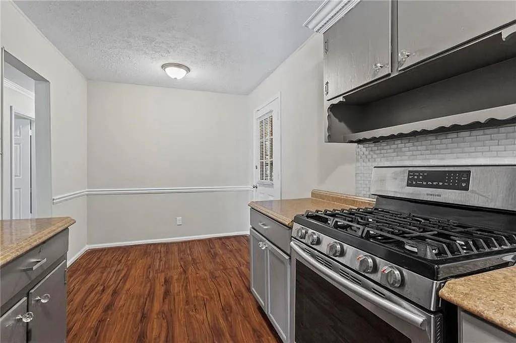 Forest Park, GA 30297,4090 Tara DR