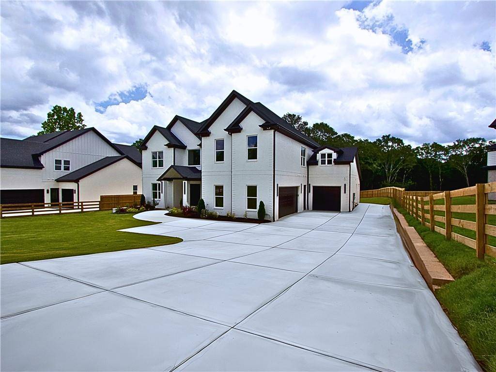 Hoschton, GA 30548,1035 Fleeman RD