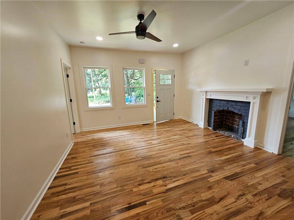 East Point, GA 30344,1497 Elizabeth LN