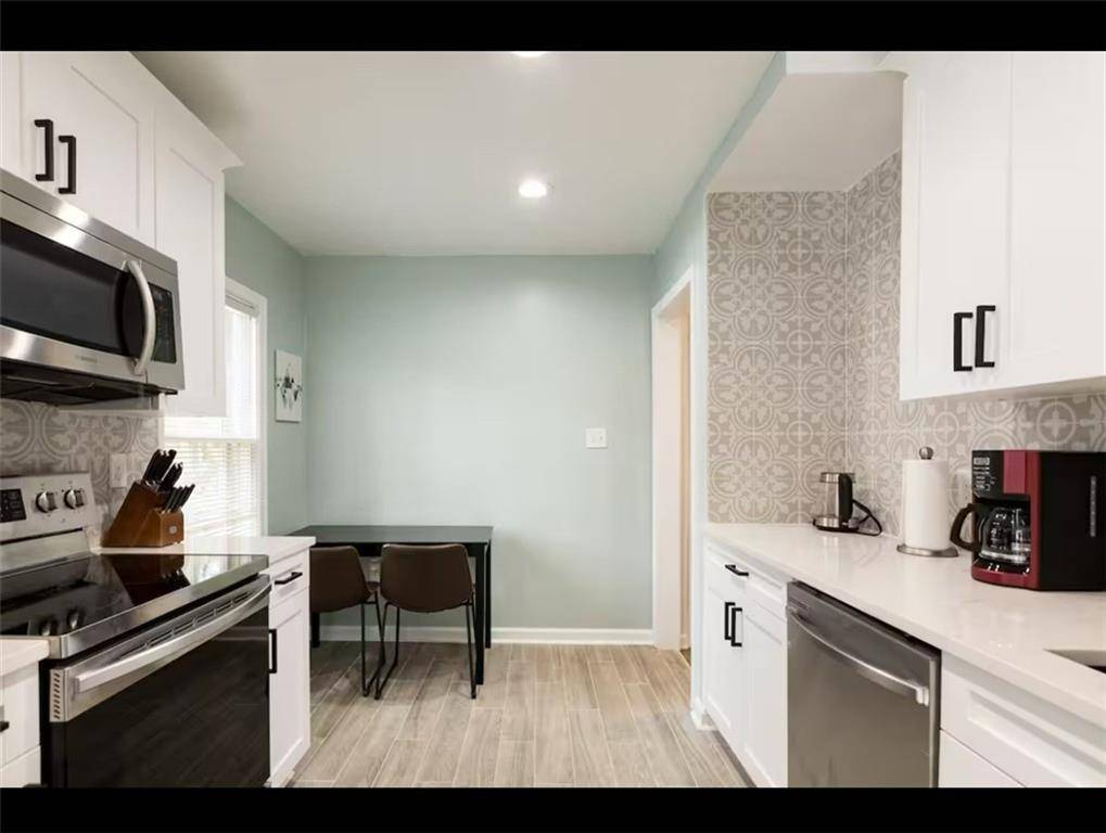 Atlanta, GA 30354,3198 Oakdale RD