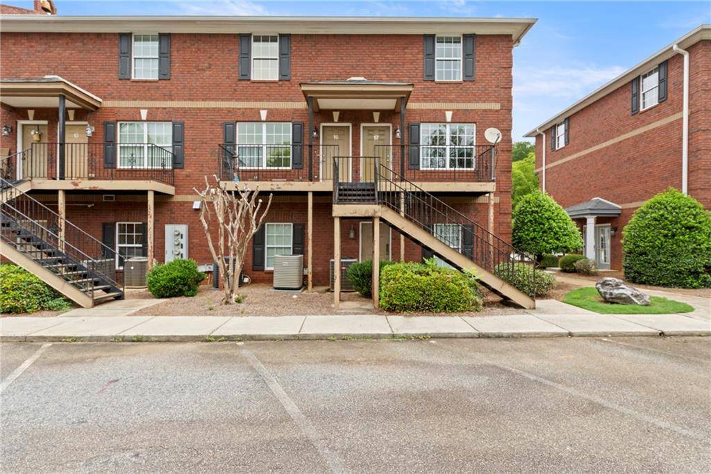 Athens, GA 30606,105 Whitehead RD #17