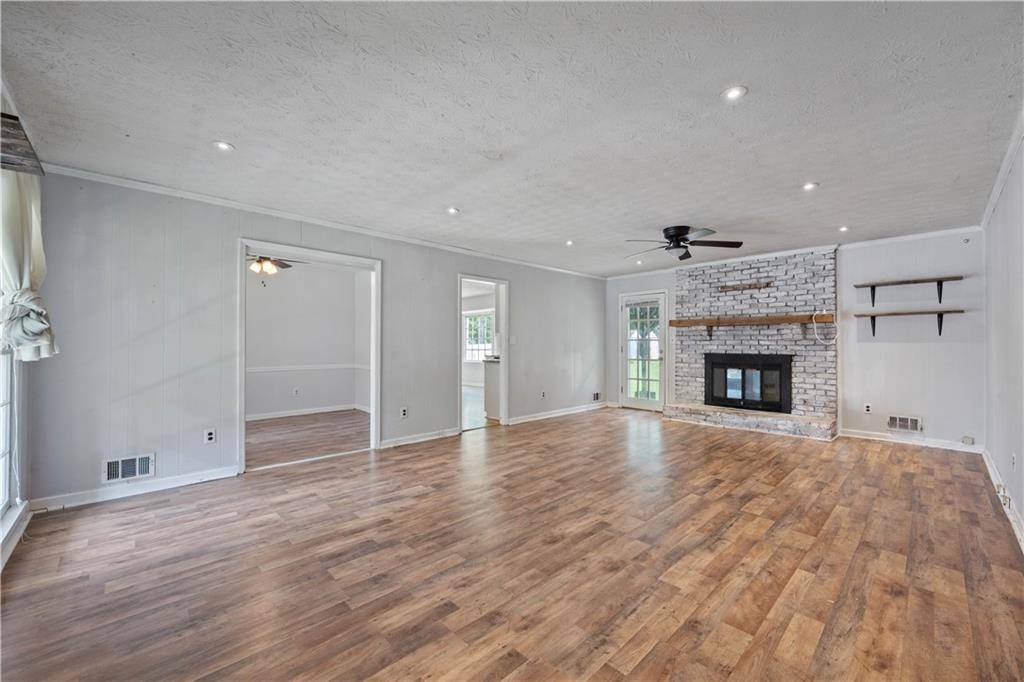 Ellenwood, GA 30294,120 Lakeside DR