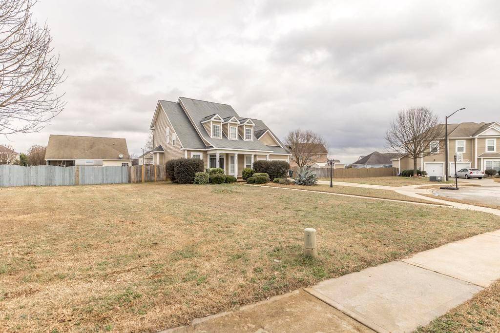 Warner Robins, GA 31088,302 Meyers Lake DR