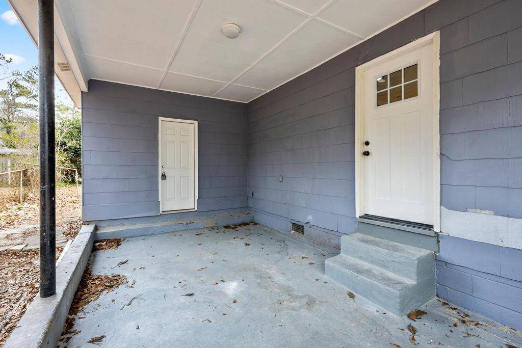 Atlanta, GA 30331,2608 Barge RD SW