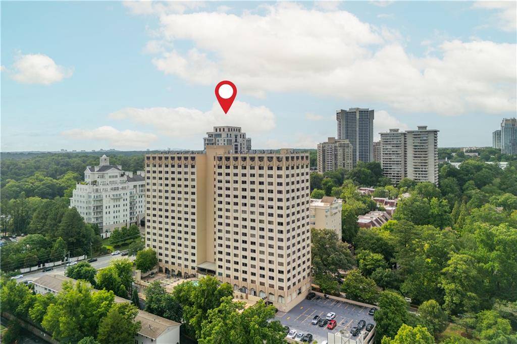 Atlanta, GA 30305,2479 Peachtree RD NE #201