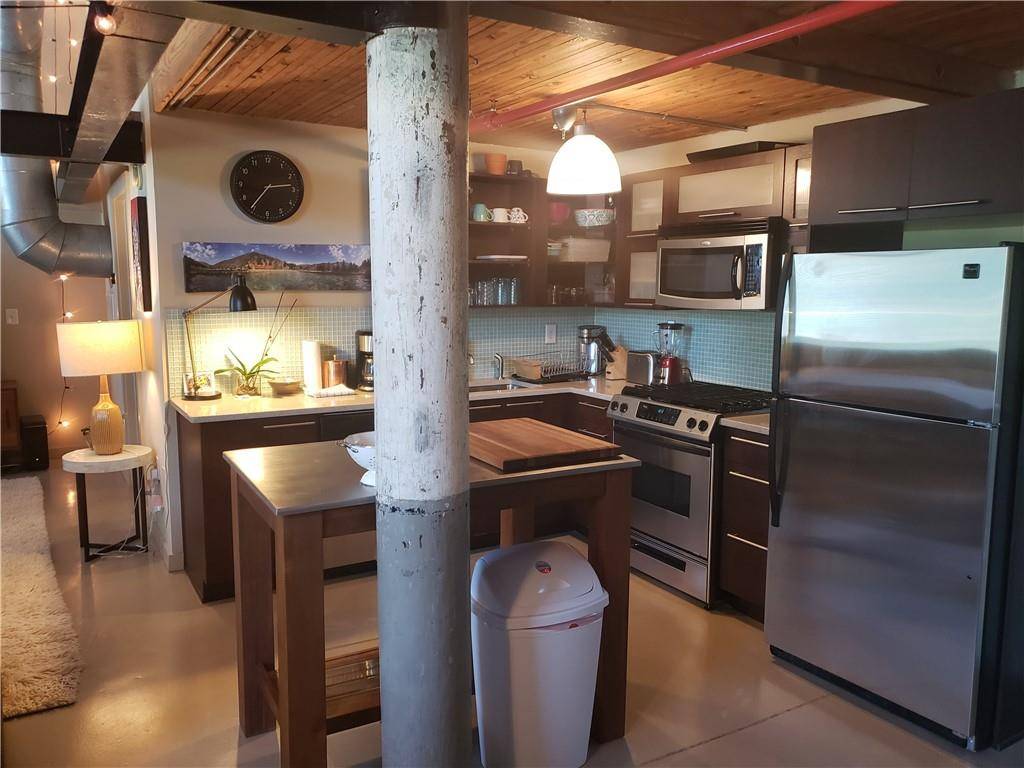 Atlanta, GA 30312,170 Boulevard SE #103D