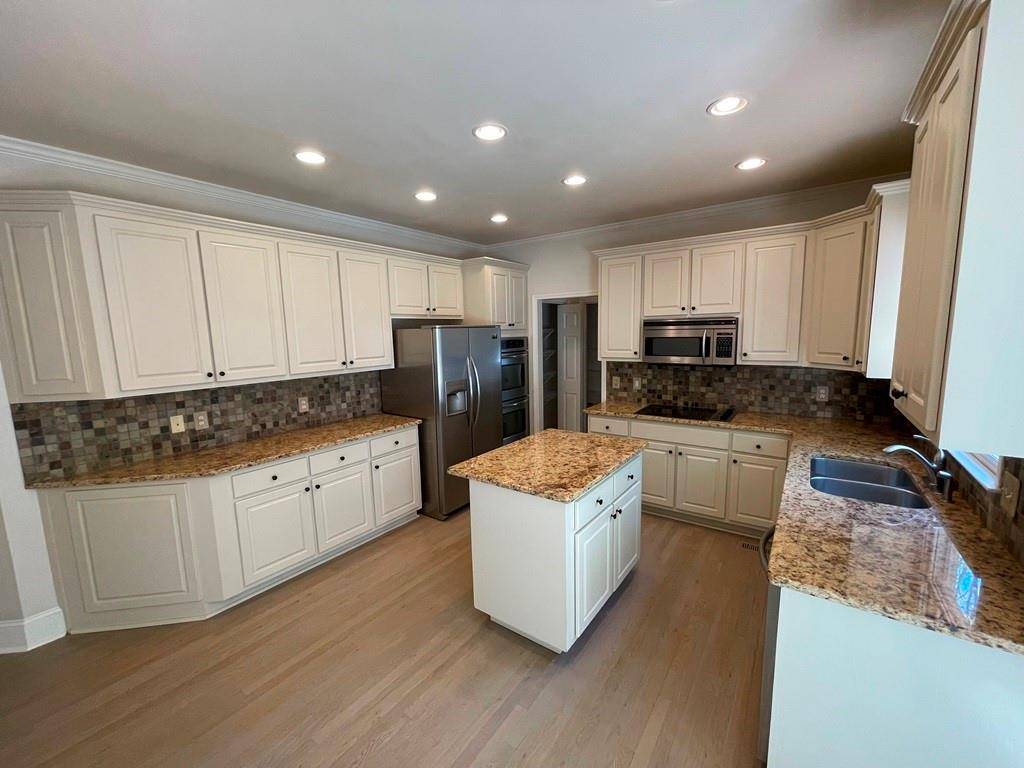 Alpharetta, GA 30004,510 Stonebrook Farms DR