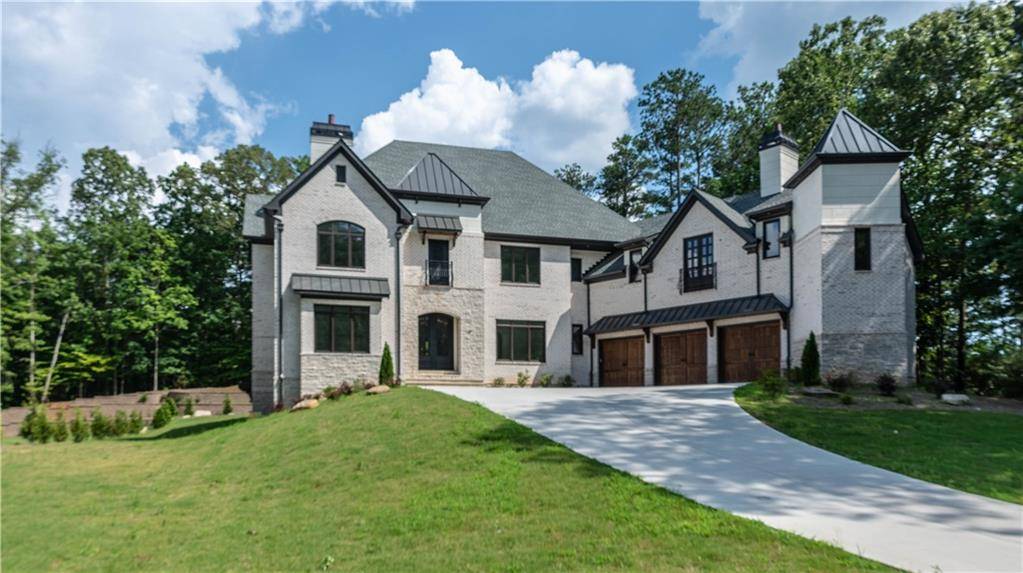Roswell, GA 30075,10745 Shallowford RD