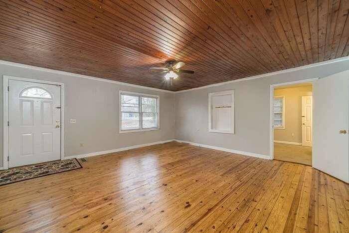 Hoschton, GA 30548,1202 Highway 124