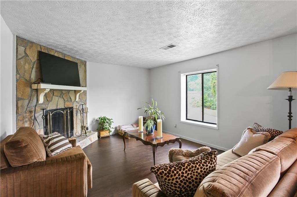 Stone Mountain, GA 30088,1271 Muirforest LN