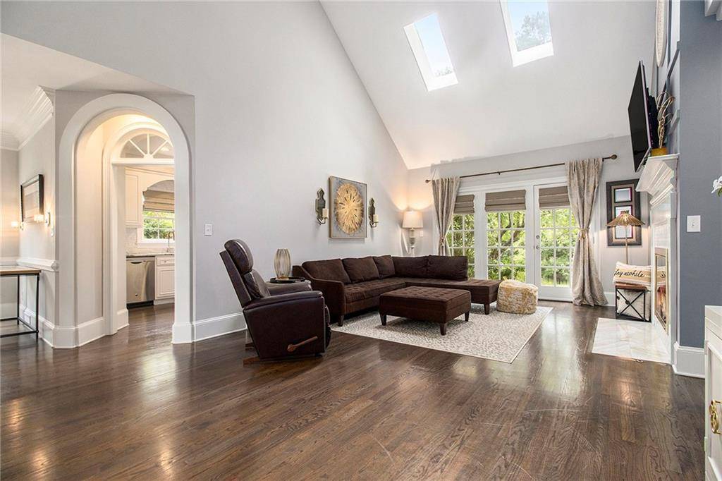 Roswell, GA 30076,6300 Brookside PL