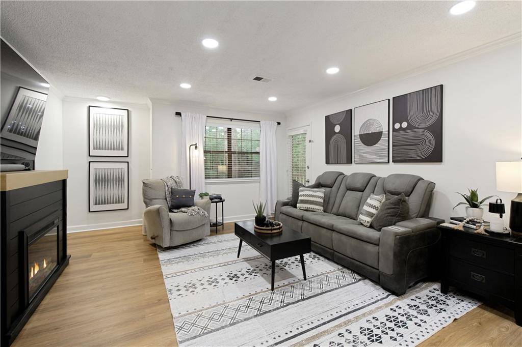 Atlanta, GA 30350,107 Barrington Hills DR