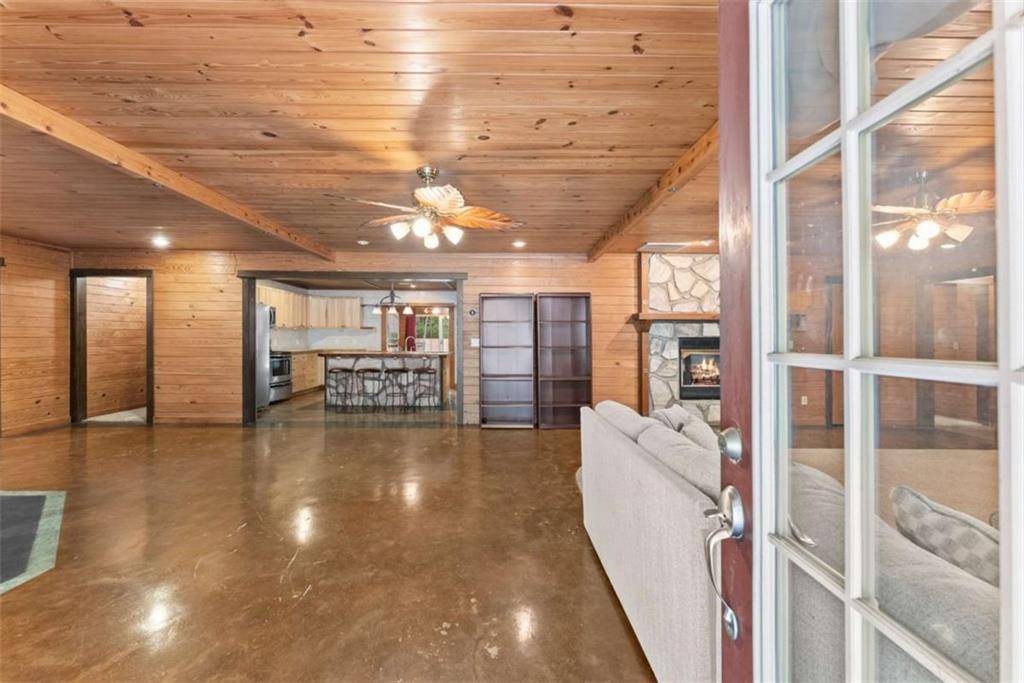 Cleveland, GA 30528,675 Washboard RD