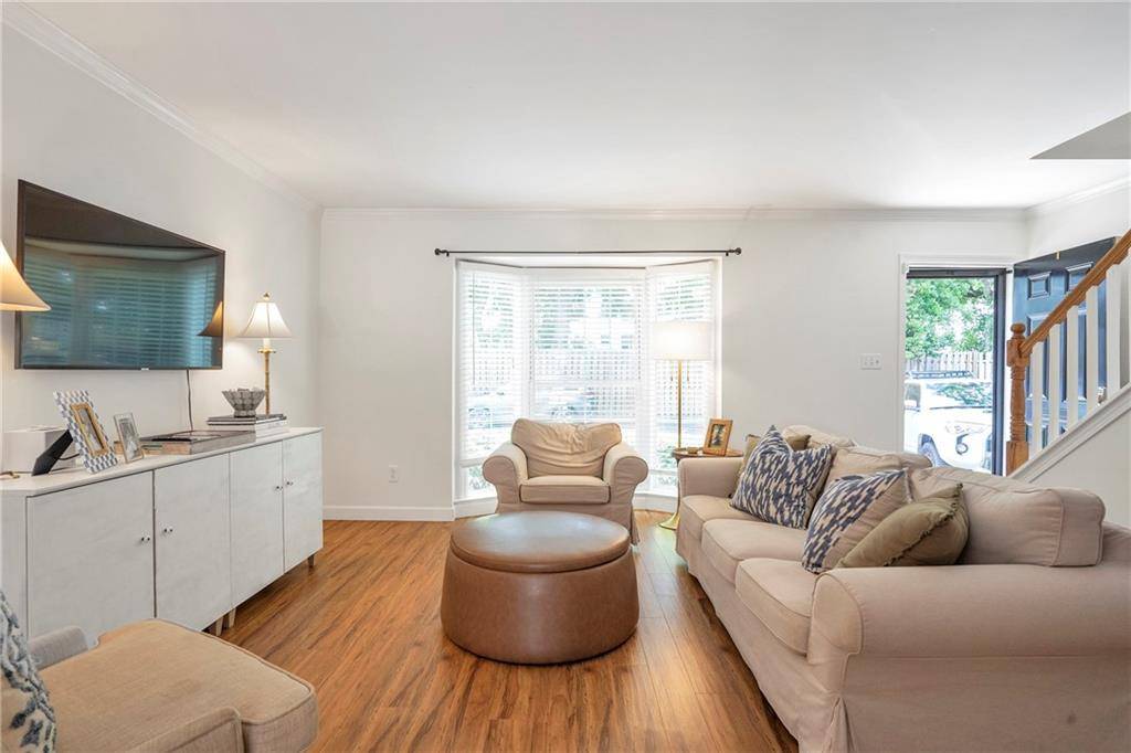 Atlanta, GA 30309,136 Peachtree Memorial DR NW #8-2