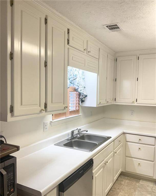 Mcdonough, GA 30253,3041 Regal DR