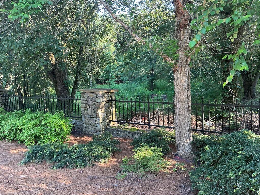 Loganville, GA 30052,2466 Meredith DR