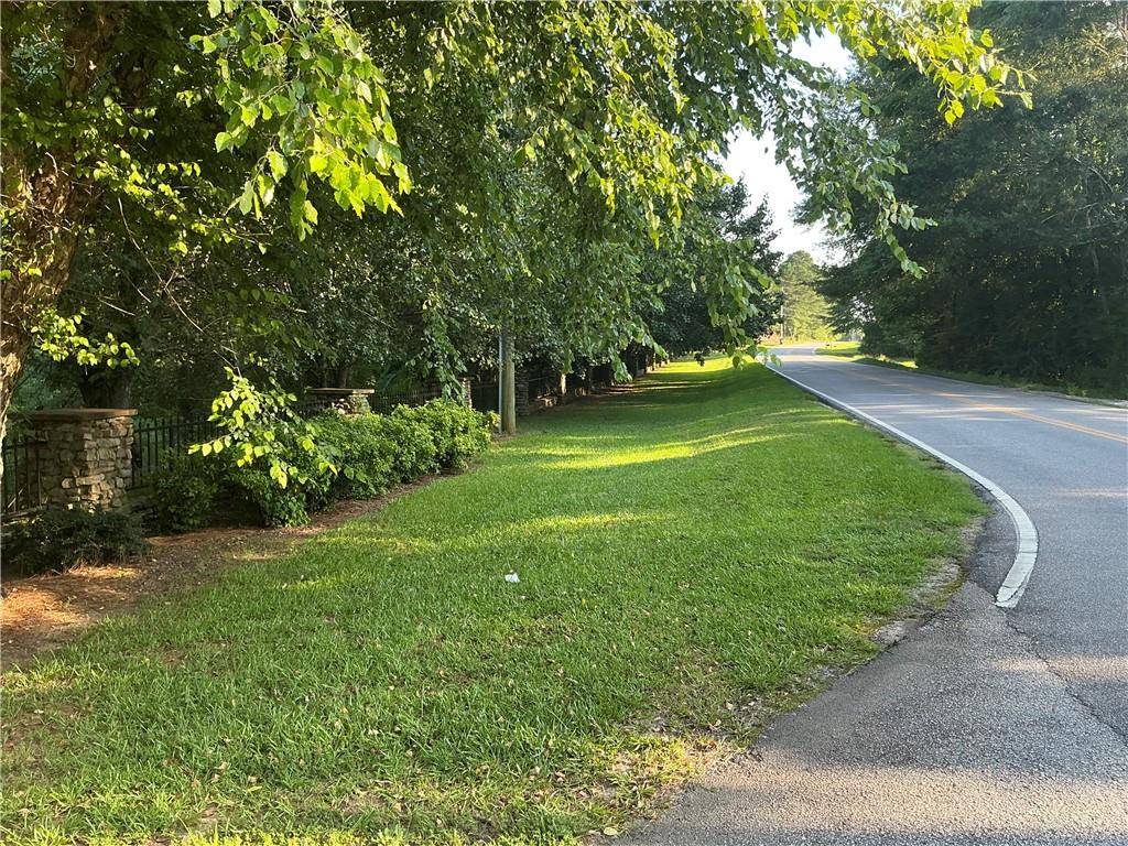 Loganville, GA 30052,2466 Meredith DR