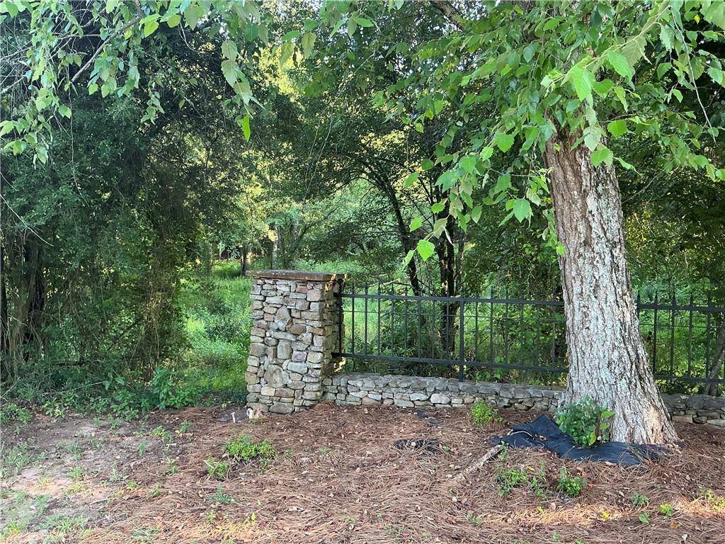 Loganville, GA 30052,2466 Meredith DR