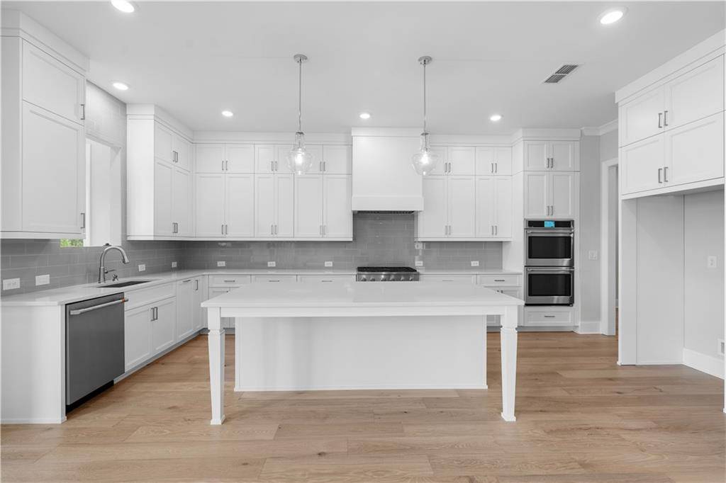 Johns Creek, GA 30097,11255 Knollwood BND