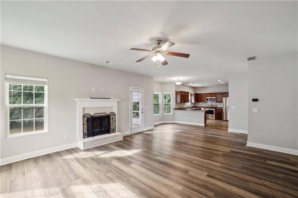 Mcdonough, GA 30253,176 Windy CIR