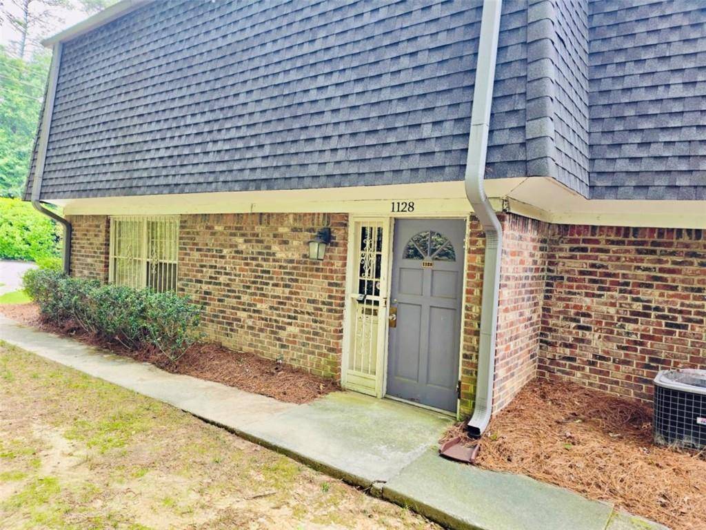 Atlanta, GA 30324,1128 Hampton WAY