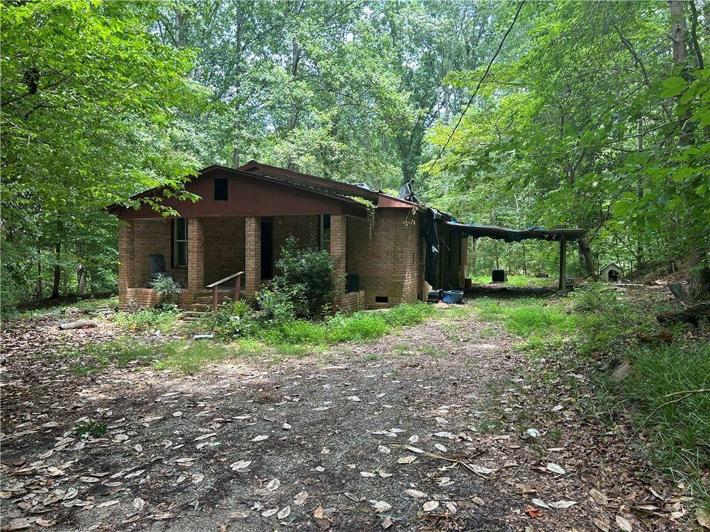 Toccoa, GA 30577,282 Crane Mountain RD