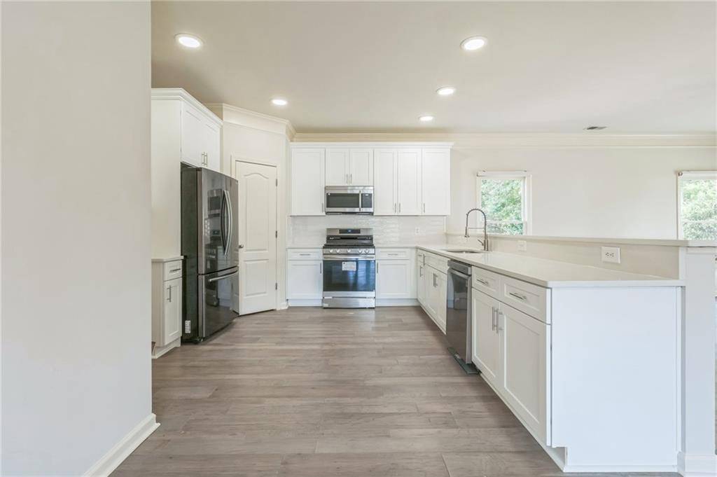 Alpharetta, GA 30009,296 Water Oak PL