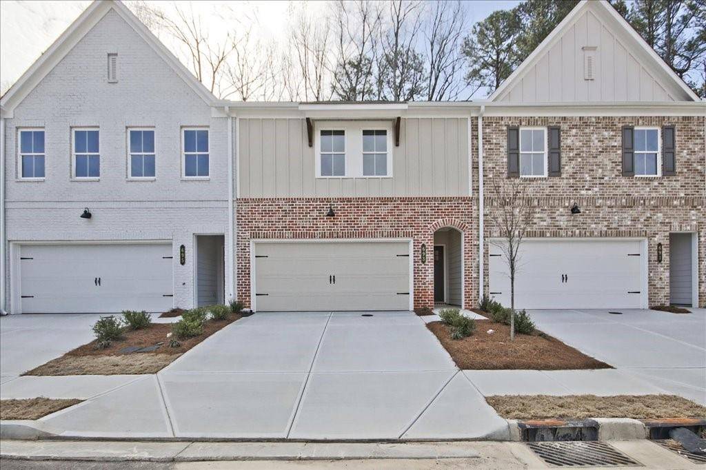Lawrenceville, GA 30043,693 Sunstone LN