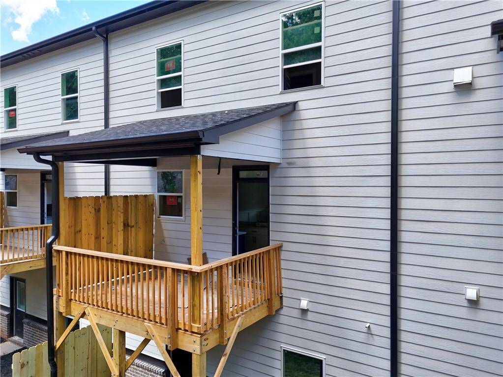 Tucker, GA 30084,6 Rock Park WAY #15