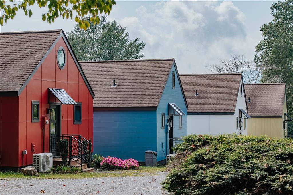 Hiawassee, GA 30546,834 Lower Bell Creek RD