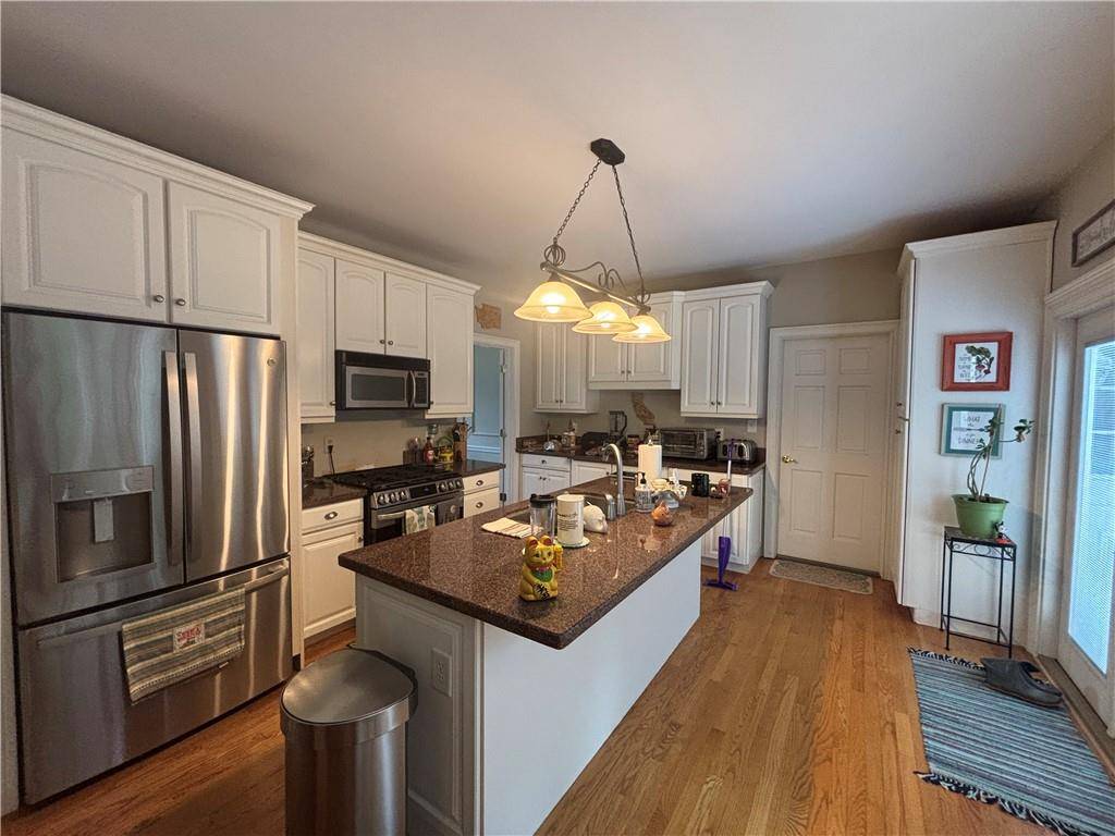 Marietta, GA 30064,881 Park Manor CT NW