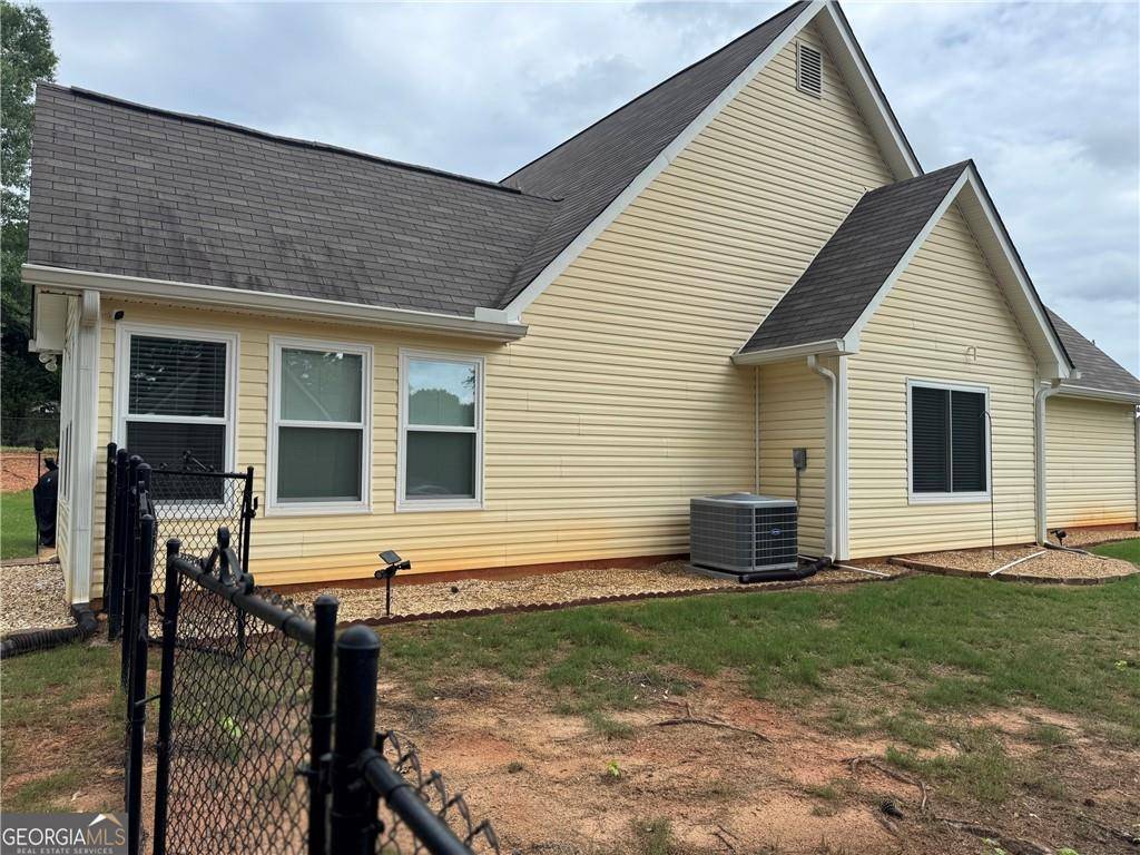 Locust Grove, GA 30248,521 Deadwood TRL