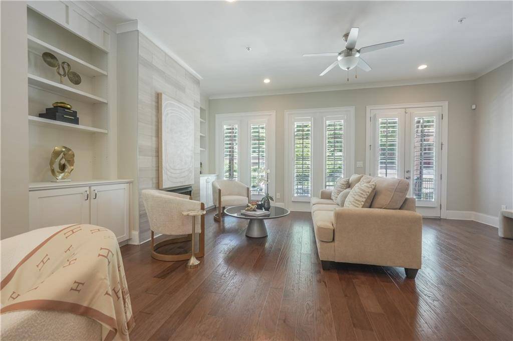 Atlanta, GA 30328,5836 Sandy Springs CIR