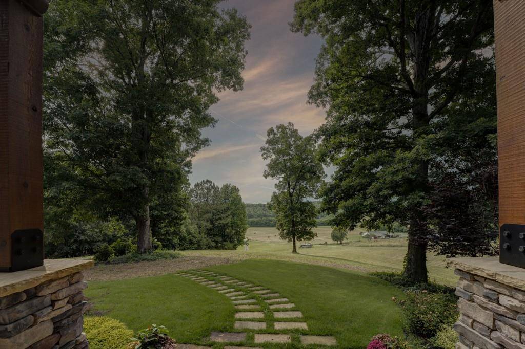 White, GA 30184,416 Spring Place RD NE