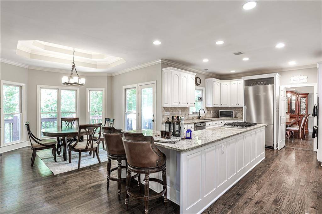 Sandy Springs, GA 30350,8440 Valemont DR