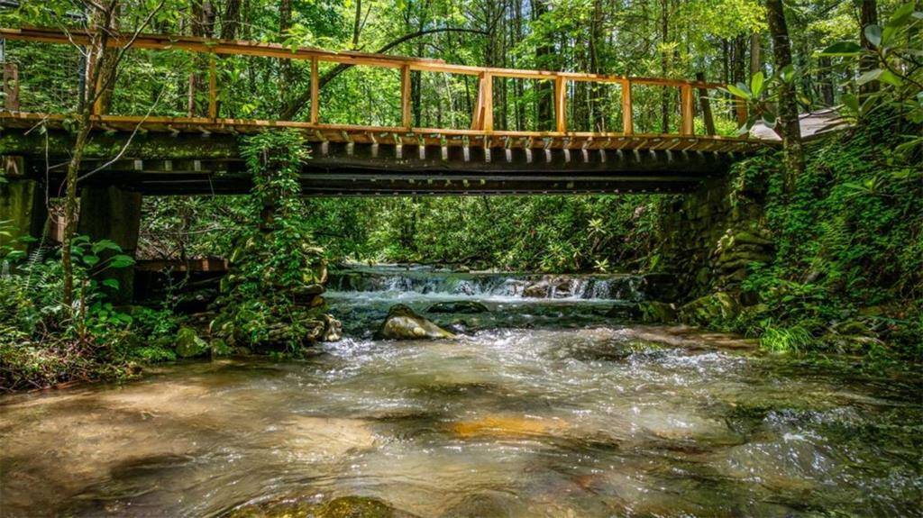 Ellijay, GA 30540,10323 Grassy Mountain RD