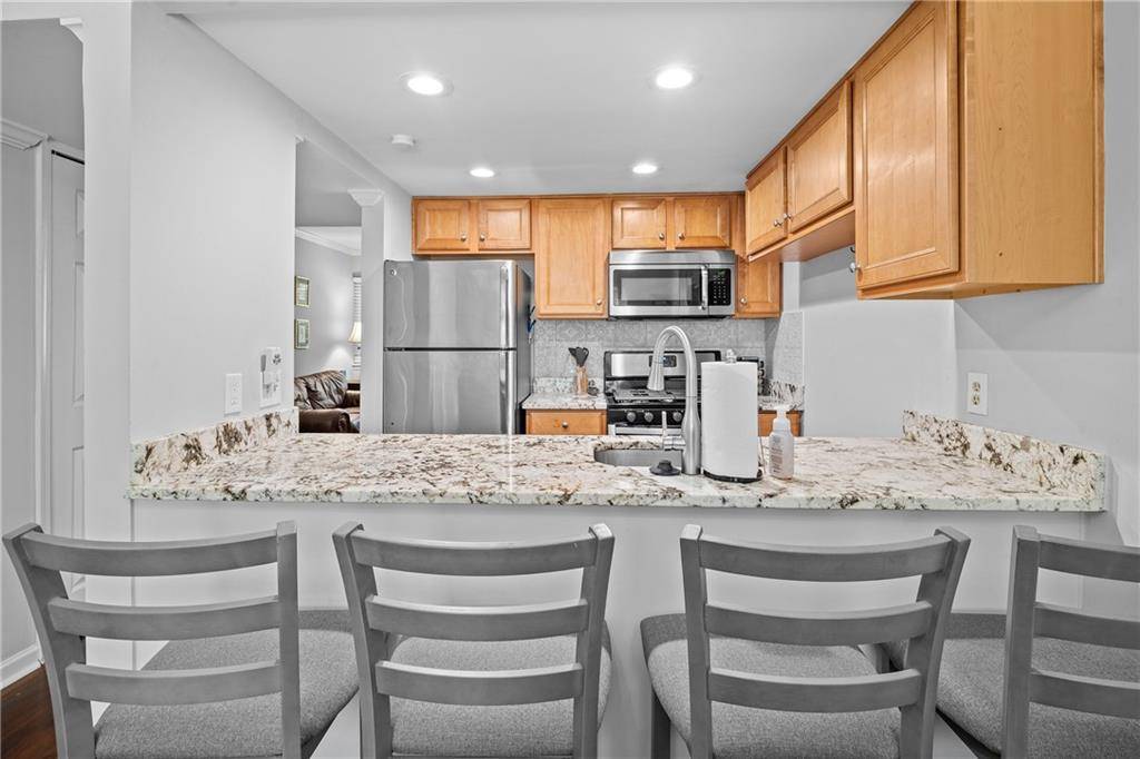 Alpharetta, GA 30005,31 Country Place CT