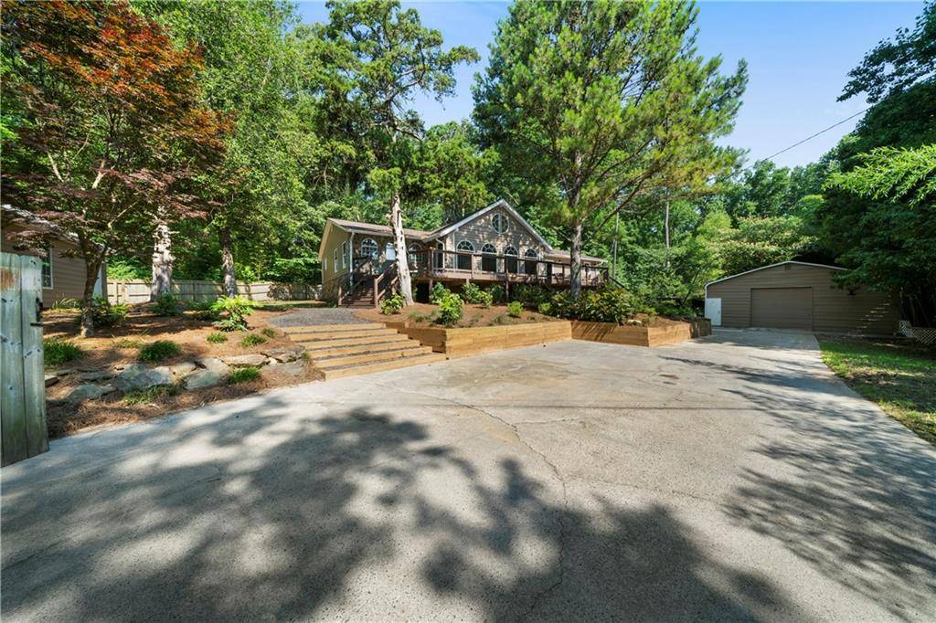 Acworth, GA 30101,528 Pumpkinvine RD