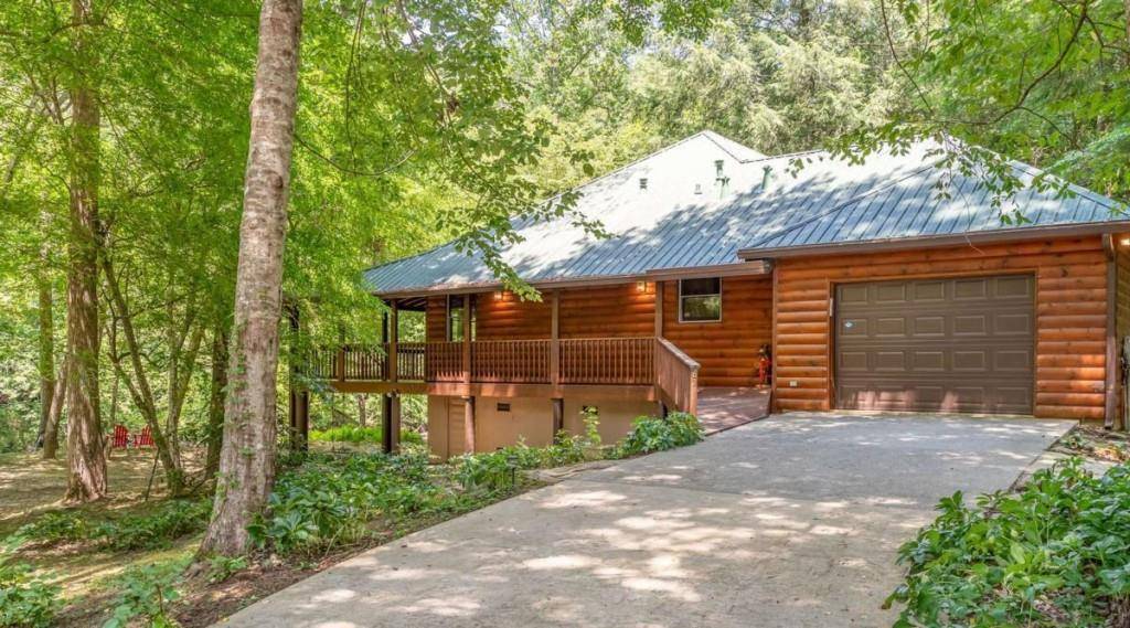 Ellijay, GA 30536,677 Riverfront DR