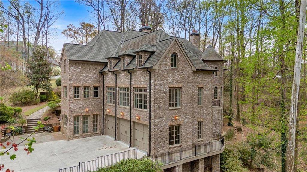 Atlanta, GA 30327,115 MOUNT PARAN RDG