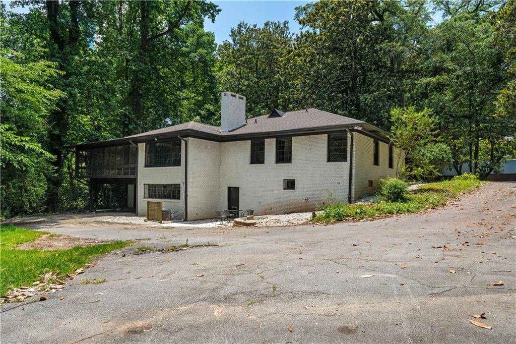 Atlanta, GA 30342,3757 Peachtree Dunwoody RD NE
