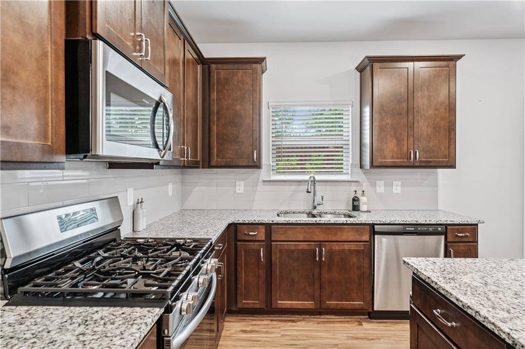 Canton, GA 30115,305 Knights CT