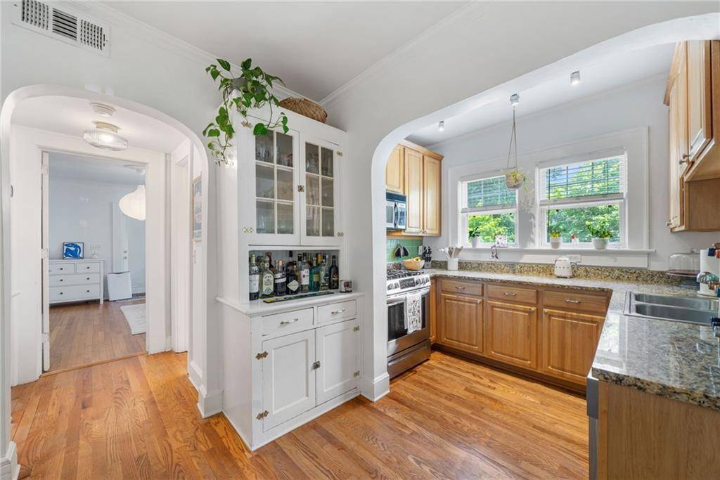 Atlanta, GA 30306,830 Barnett ST NE #2